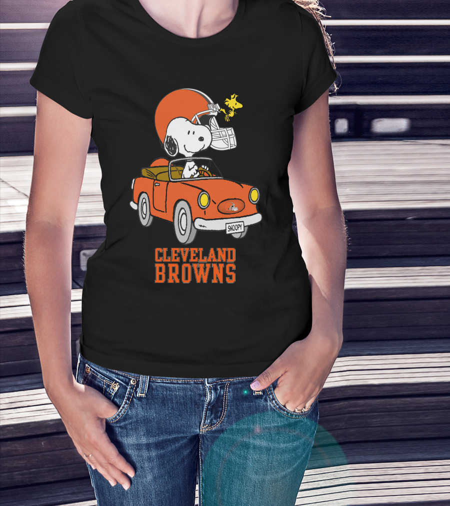 Cleveland Browns Snoopy Driving Football Adventure T-Shirt
