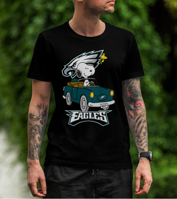 Philadelphia Eagles Snoopy Woodstock Driving Fun T-Shirt