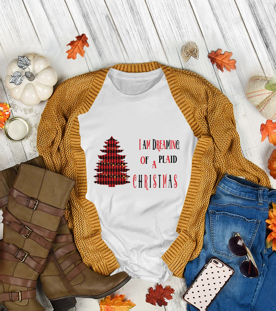 I Am Dreaming Of A Plaid Christmas Tree With Festive Red Black T-Shirt