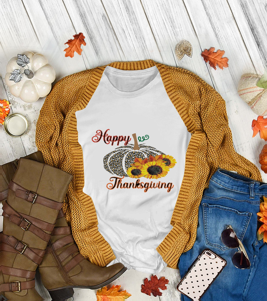 Happy Thanksgiving Leopard Print Pumpkin Sunflowers T-Shirt