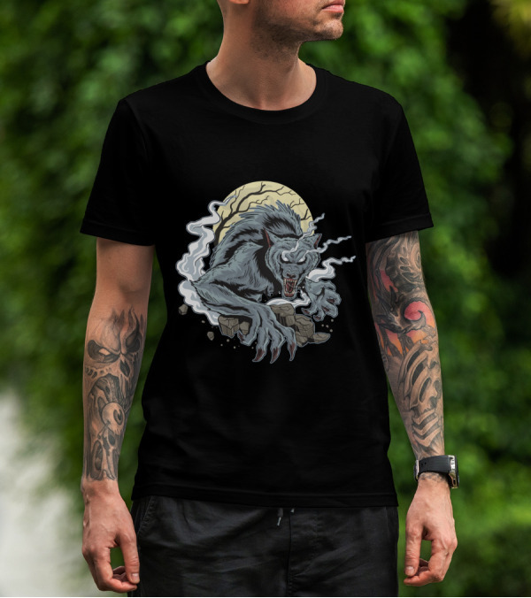 Spooky Horror Wolf Full Moon Creature With Claws And Smoke T-Shirt