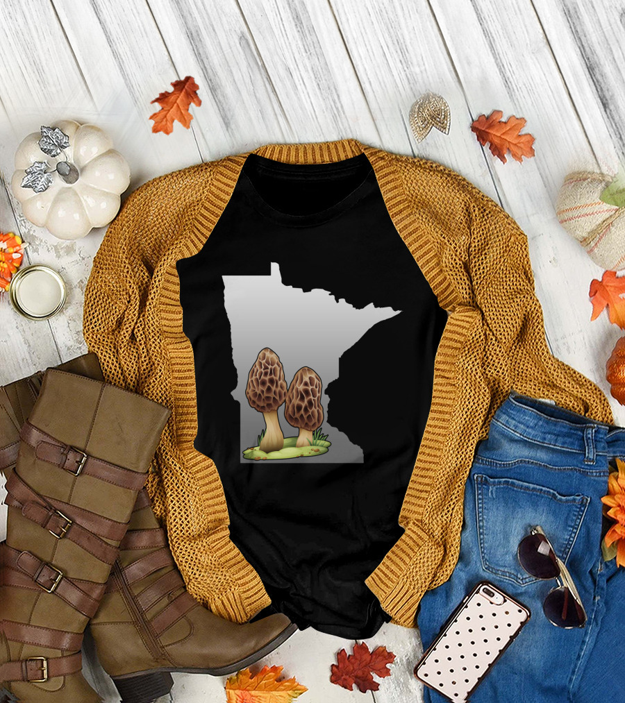 Minnesota Map with Two Morel Mushrooms in Front T-Shirt