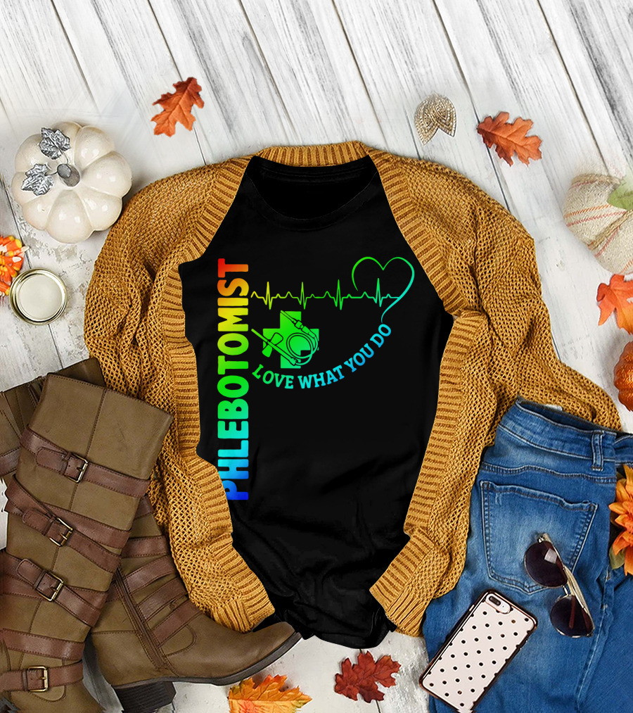 Phlebotomist Love What You Do Heartbeat Iconic Medical T-Shirt