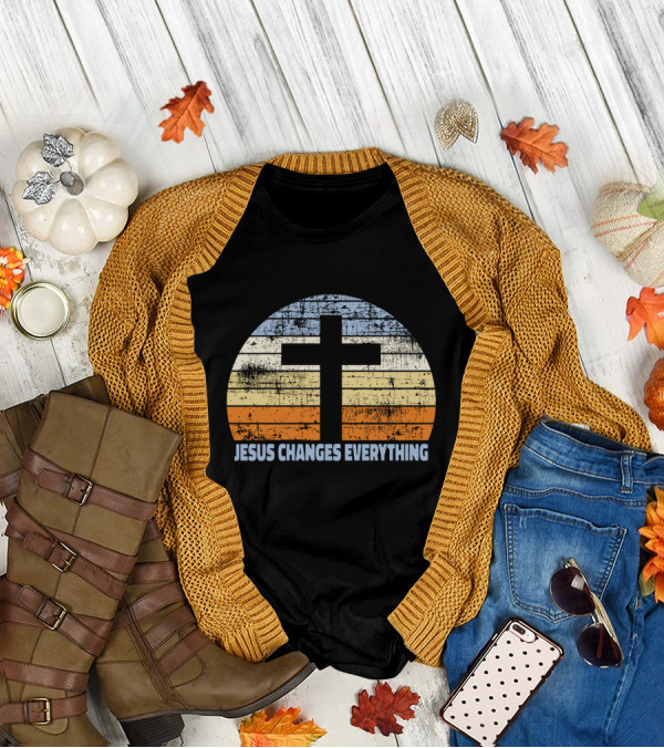 Faith Cross Jesus Changes Everything Vintage Christian Retro Sunset T-Shirt