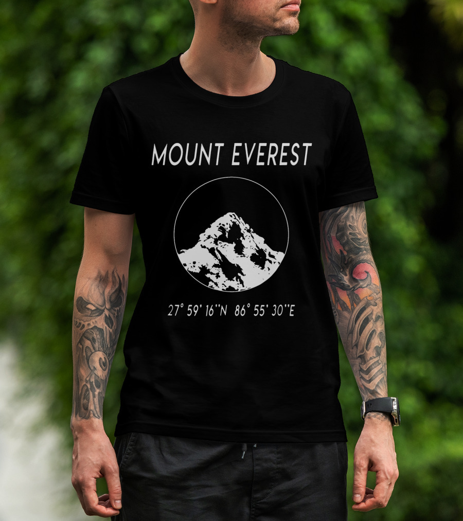 MOUNT EVEREST 27° 59' 16 N 86° 55' 30 E T-Shirt