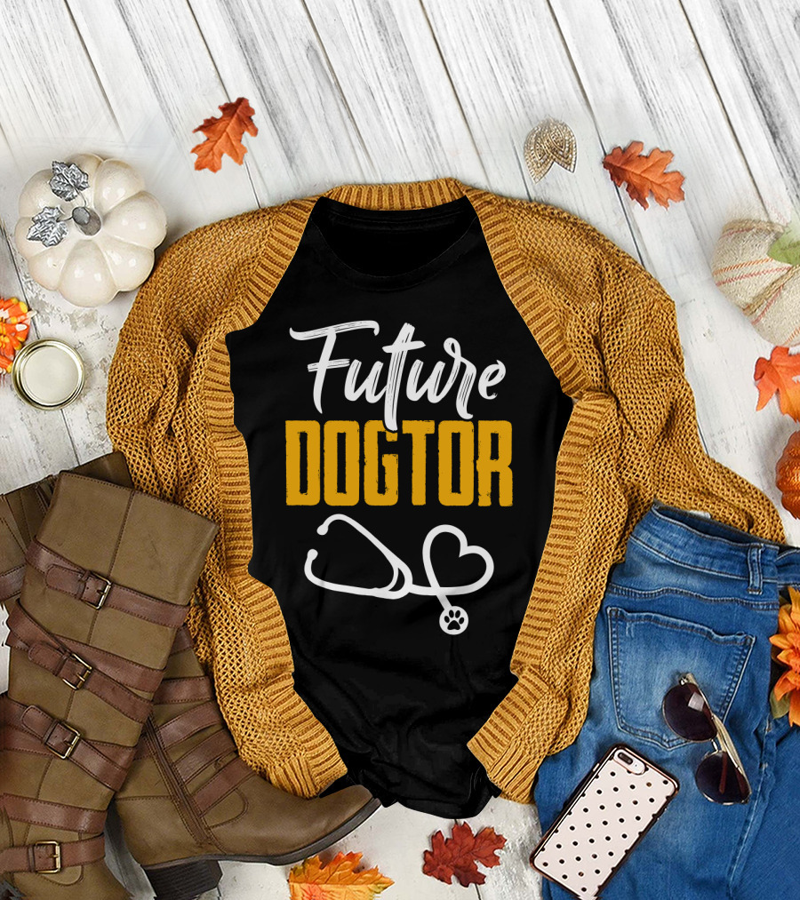 Future Dogtor Stethoscope Heart Veterinarian Vet Student Dog T-Shirt