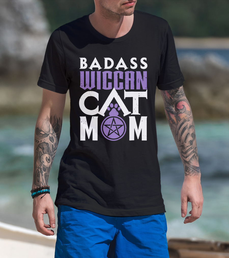 Badass Wiccan Cat Mom With Pentagram Paw Prints T-Shirt