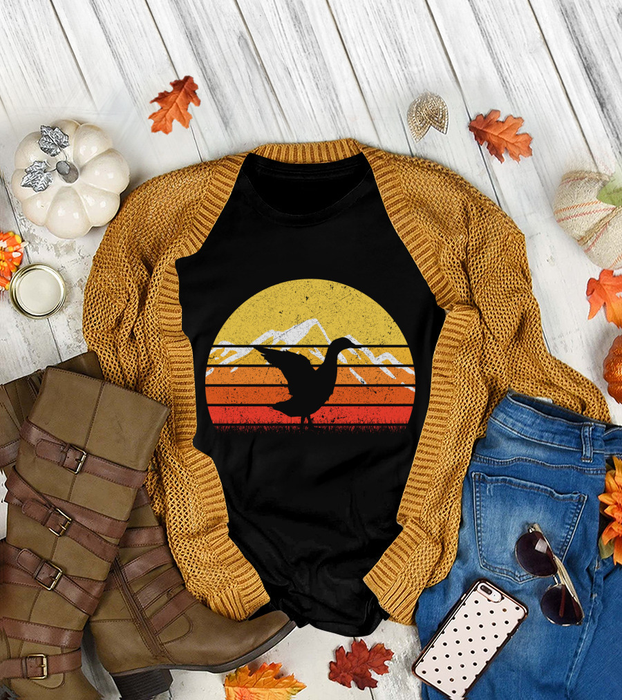 Retro Vintage Duck Silhouette with Sunset and Mountain Stripes T-Shirt