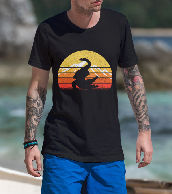 Retro Vintage Alligator Sunset Mountain T-Shirt