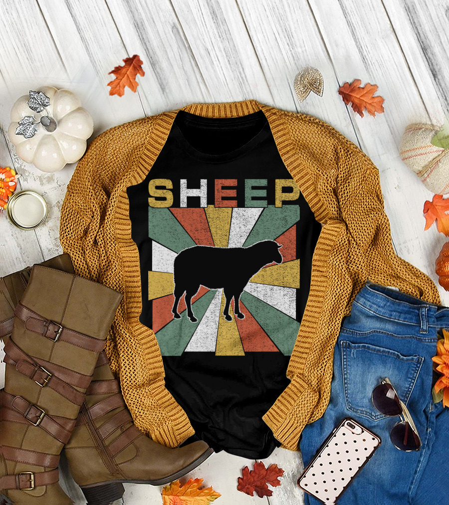 Sheep Retro 70s Vintage Silhouette Sunburst T-Shirt