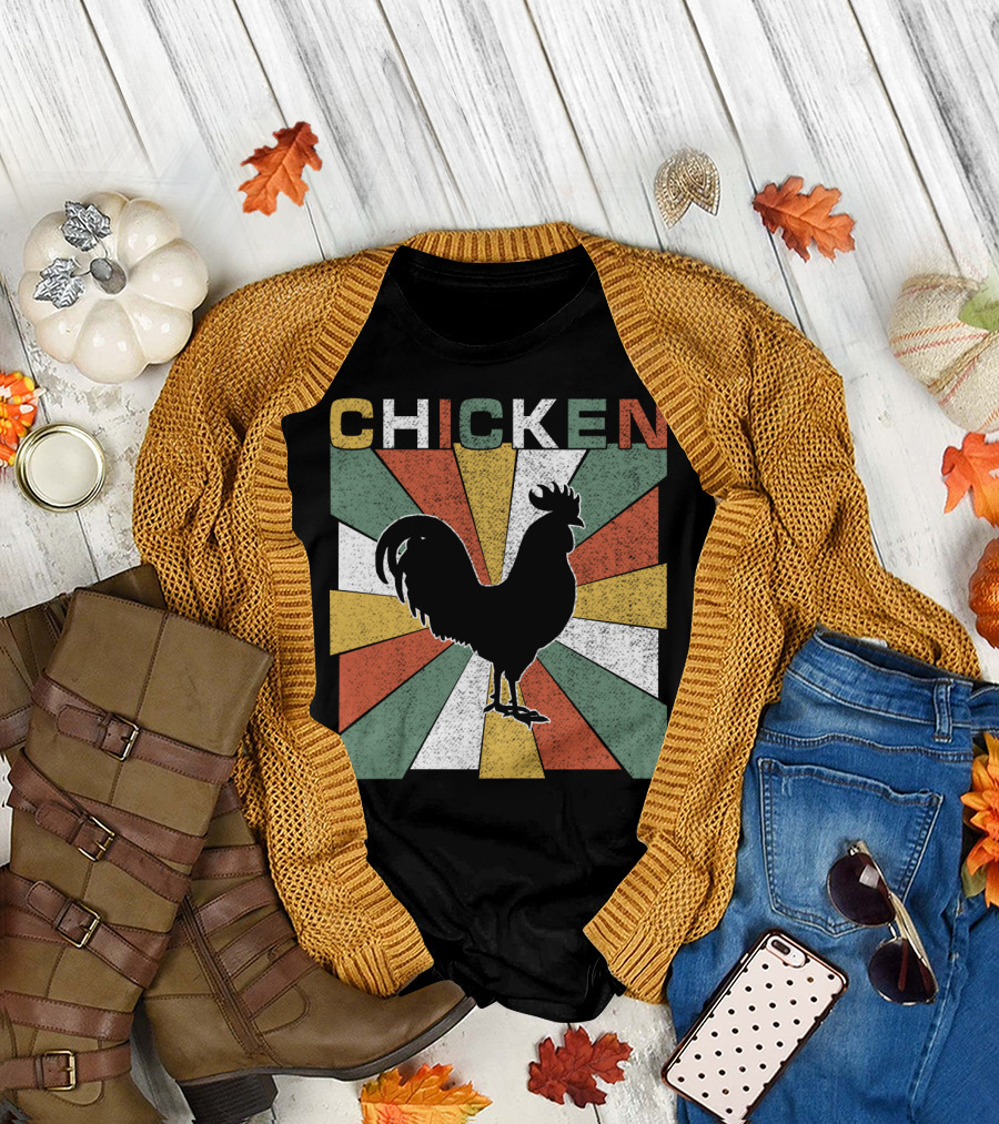 CHICKEN Retro 70s Rooster Silhouette Vintage Colors T-Shirt