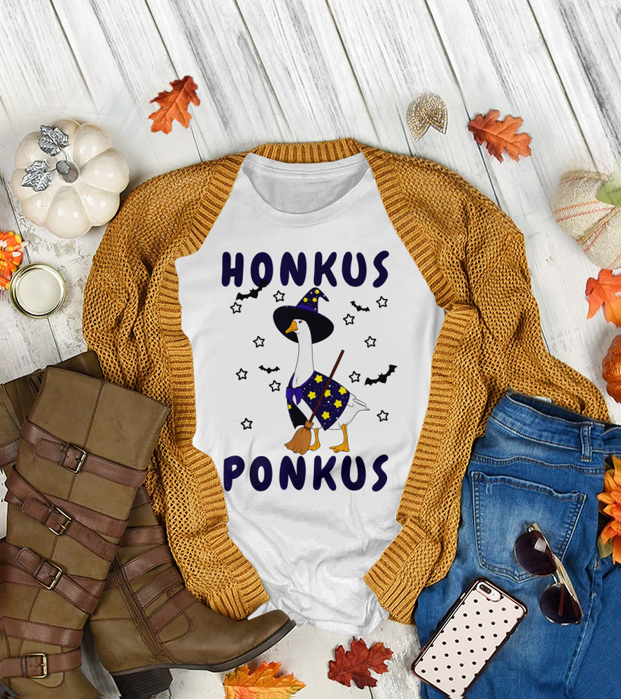 HONKUS PONKUS Duck Wizard Costume with Bats and Stars T-Shirt