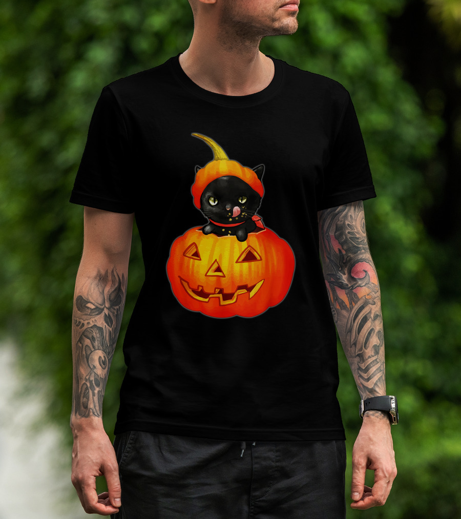 Funny Halloween Cats And Pumpkins With Scary Black Cat T-Shirt