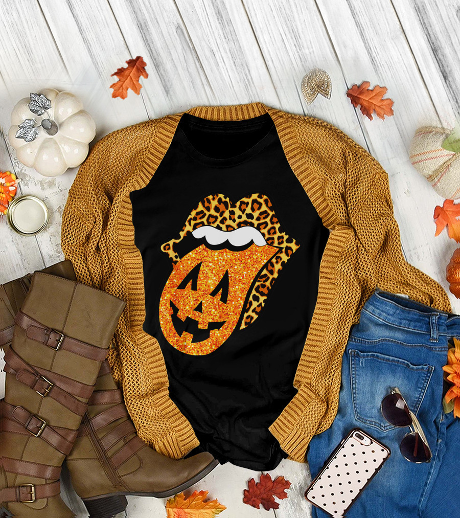 Leopard Lips Pumpkin Tongue Halloween Jack-O'-Lantern Face T-Shirt