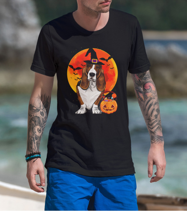 Basset Hound Witch Hat Halloween Pumpkin Candy Holder With Full Moon And Bats T-Shirt