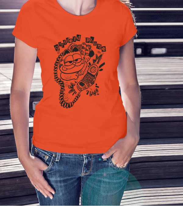 Craftsanity Shop Garfield Phone Relaxed Vintage Comic Vibe T-Shirt