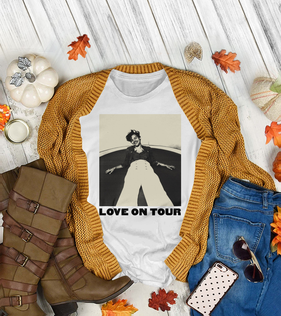 Love On Tour Harry Style Smile T-Shirt