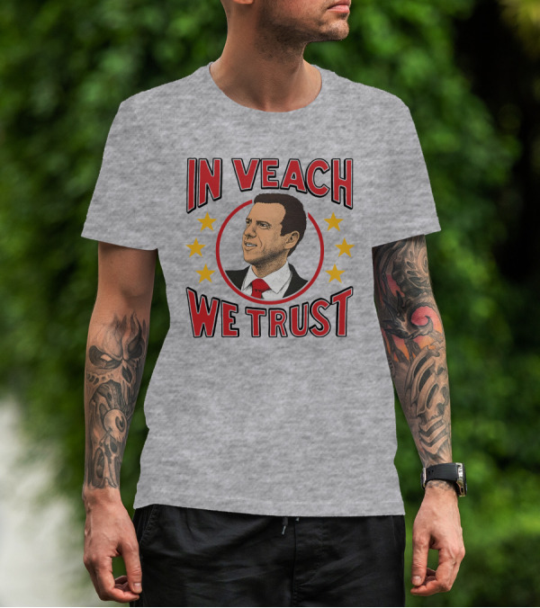 In Veach We Trust Red Tie Portrait With Yellow Stars T-Shirt