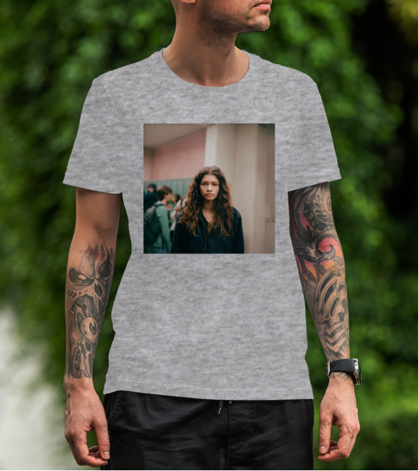Labrinth Euphoria Season 2 Music Labrinth-Music Shop Rue Hallway Scene T-Shirt
