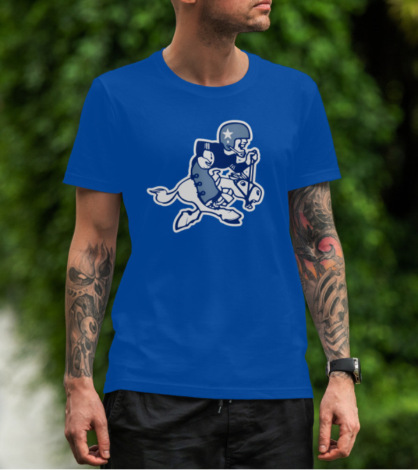 Dallas Cowboys Classic Throwback NFL Retro Mascot Fleece T-Shirt