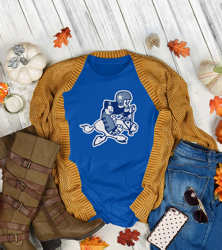 Dallas Cowboys Classic Throwback NFL Retro Mascot Fleece T-Shirt
