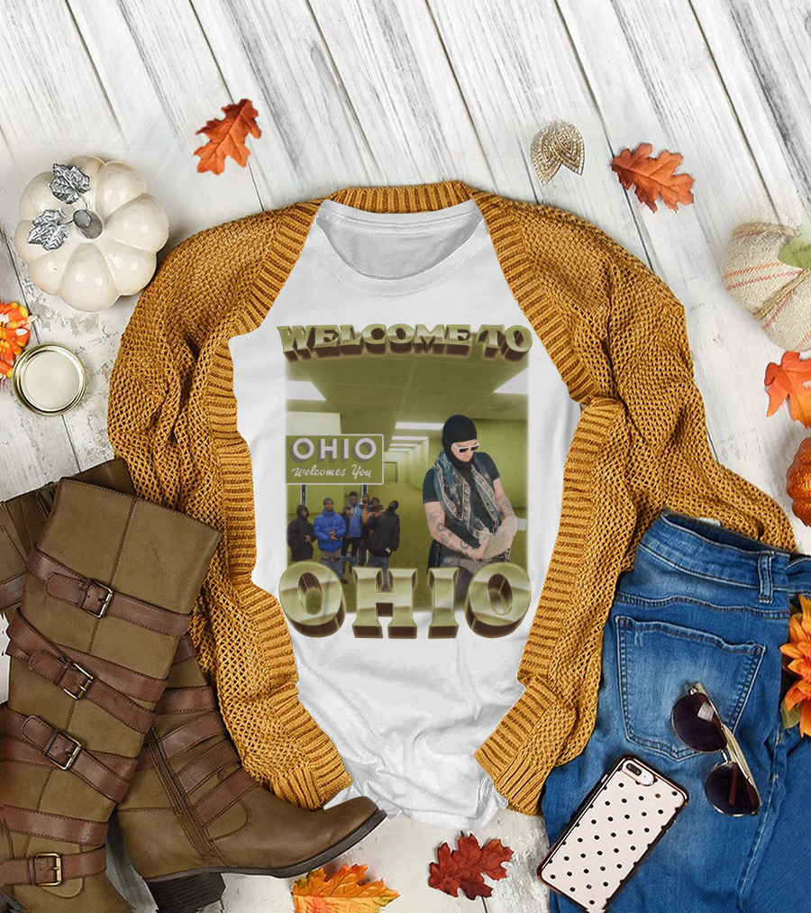 Welcome To Ohio Ohio Welcomes You Group with Performer in Tunnels Scene T-Shirt