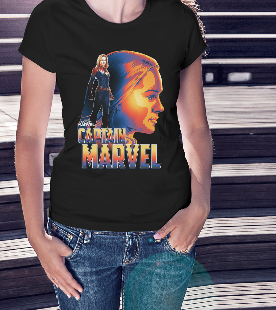 Captain Marvel Heroic Sunset Profile T-Shirt