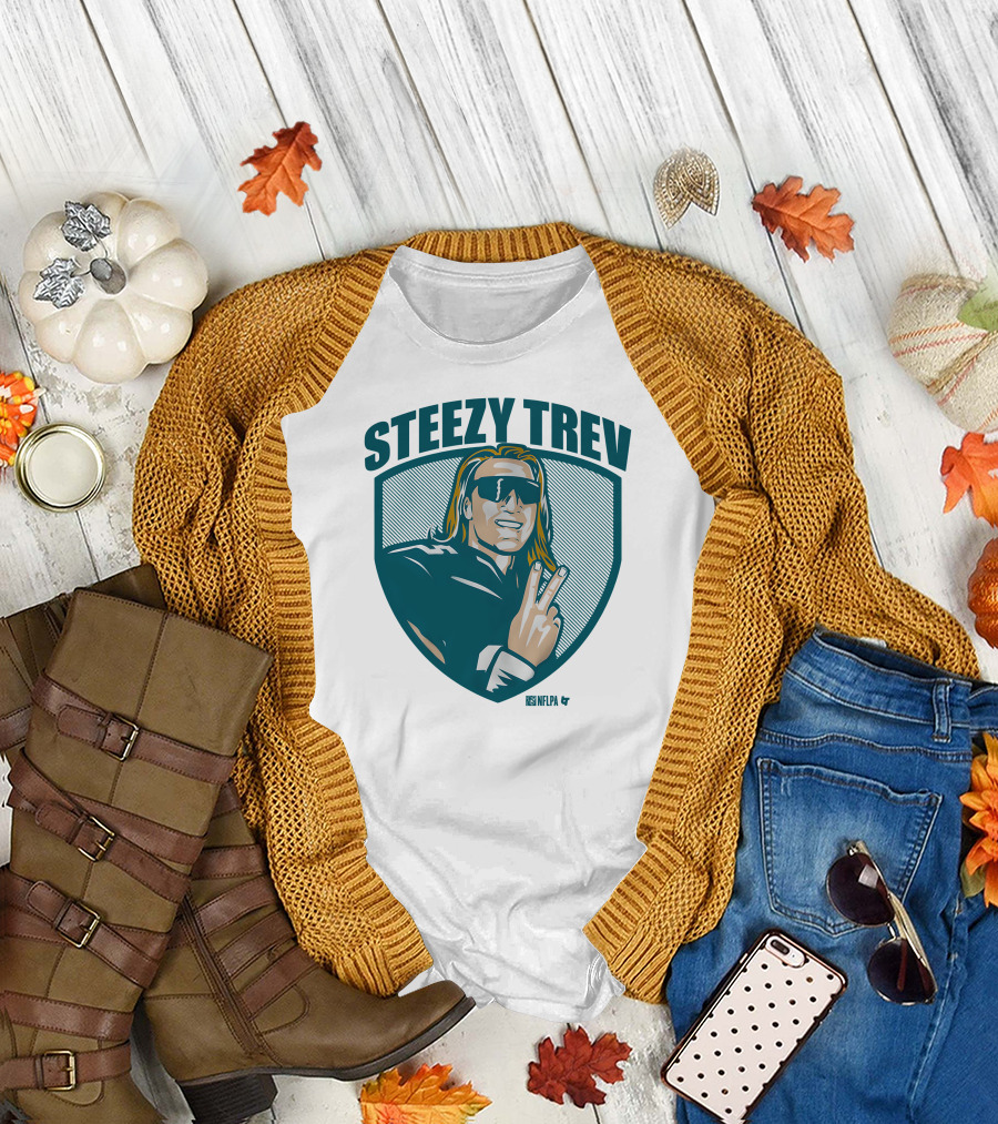 Steezy Trev NFLPA Icon with Sunglasses and Peace Sign T-Shirt
