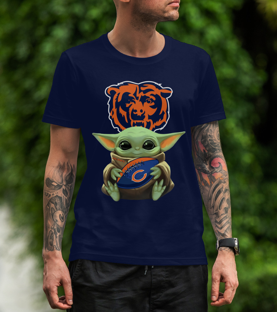 Chicago Bears Baby Yoda Football Fan T-Shirt