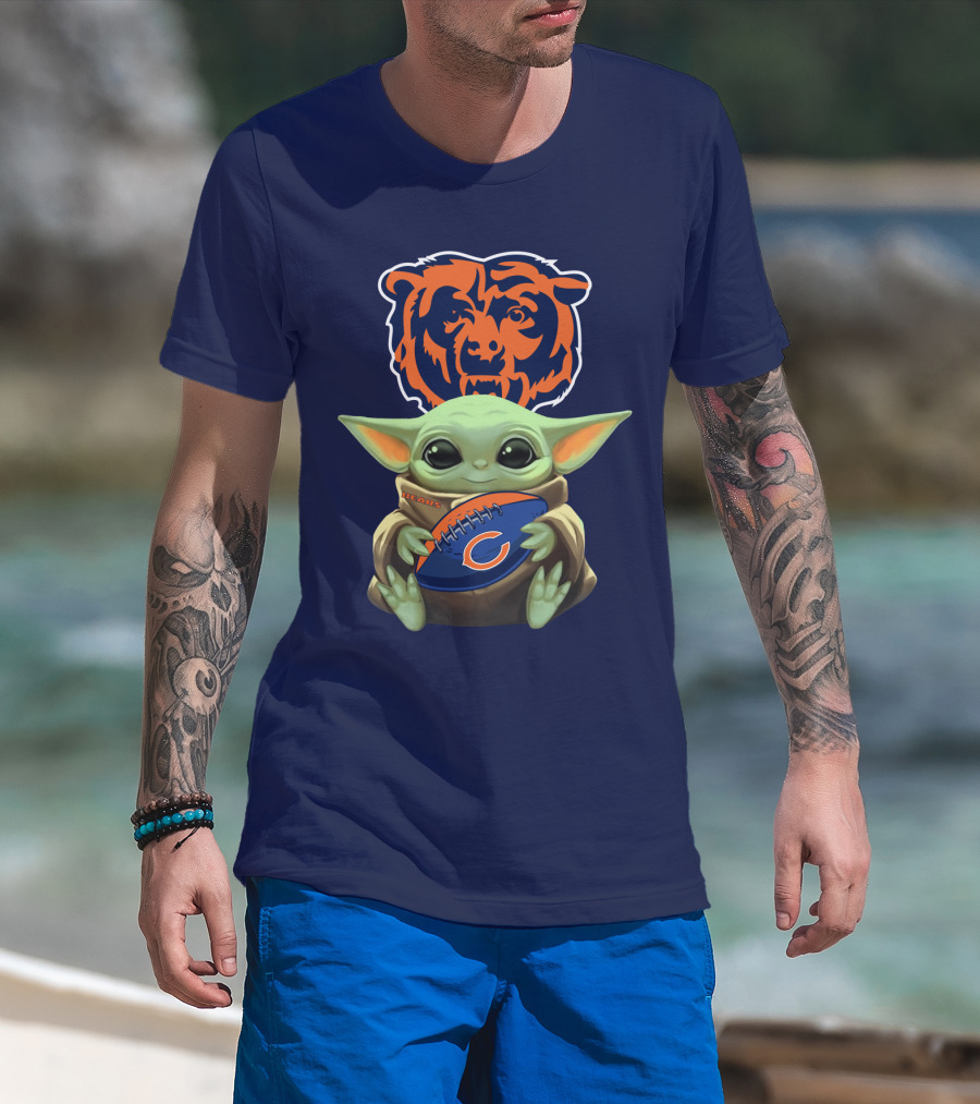 Chicago Bears Baby Yoda Football Fan T-Shirt