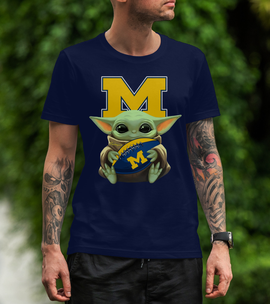Michigan Baby Yoda Football M T-Shirt