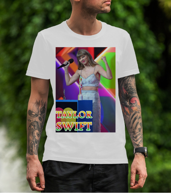 TAYLOR SWIFT Award Celebration Pop T-Shirt