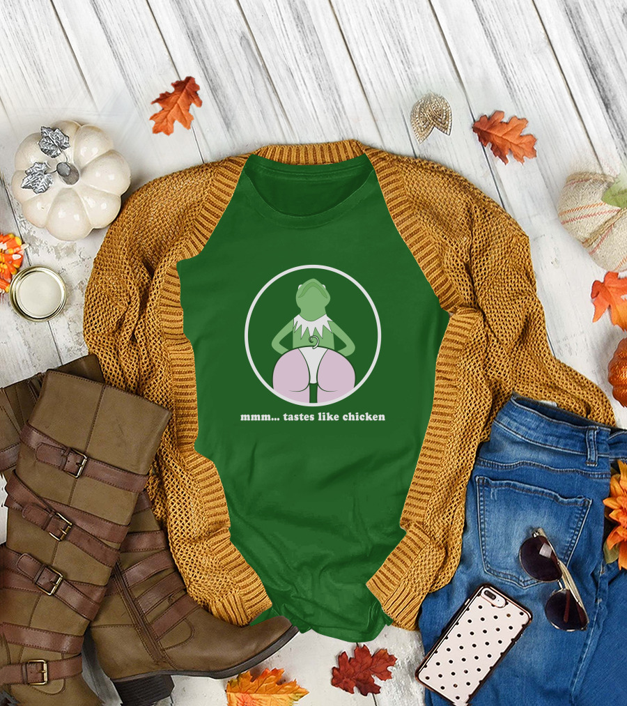 Kermits Frog Mmm Tastes Like Chicken Humorous Green Circle T-Shirt