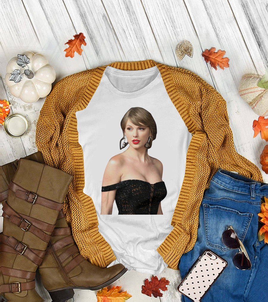 Taylor Swift Black Dress Elegant Look T-Shirt