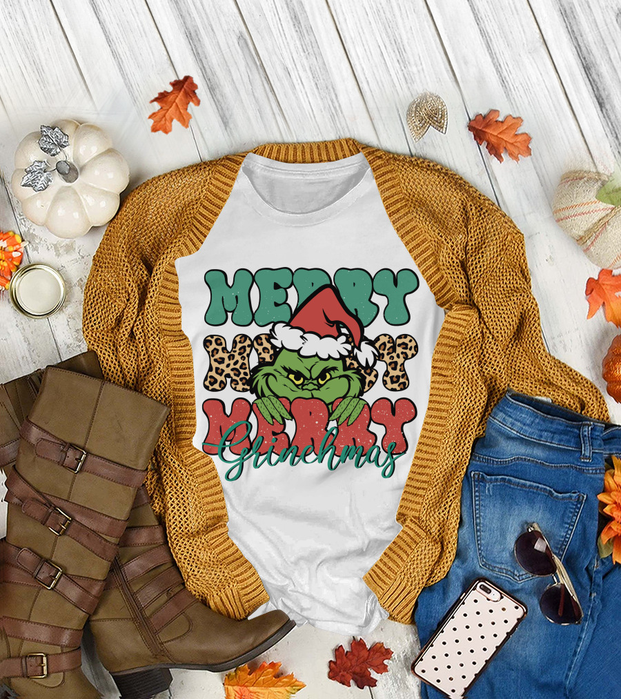 Merry Grinchmas Merry Merry Merry Grinch Christmas Santa Hat Green Face Leopard Print T-Shirt