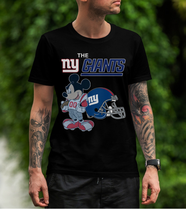 NEW YORK GIANTS MICKEY MOUSE FOOTBALL HELMET 00 T-Shirt