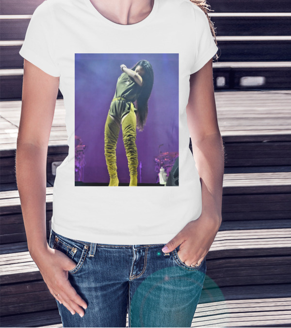 Rihanna Performing Live At Made In America Festival T-Shirt