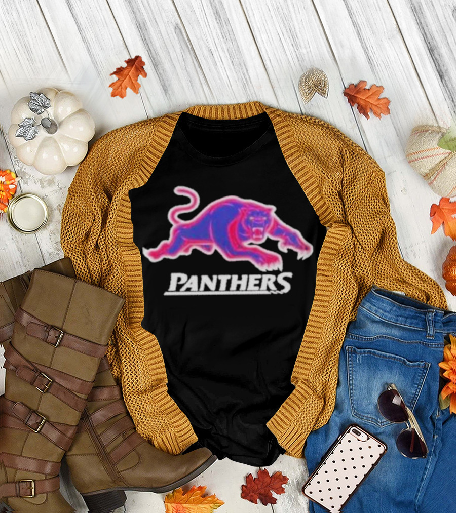Penrith Panthers Retro Style Neon Pink Blue Panther T-Shirt