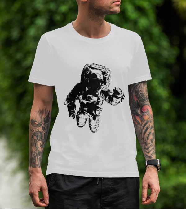 Astronomer Floating Astronaut Black T-Shirt