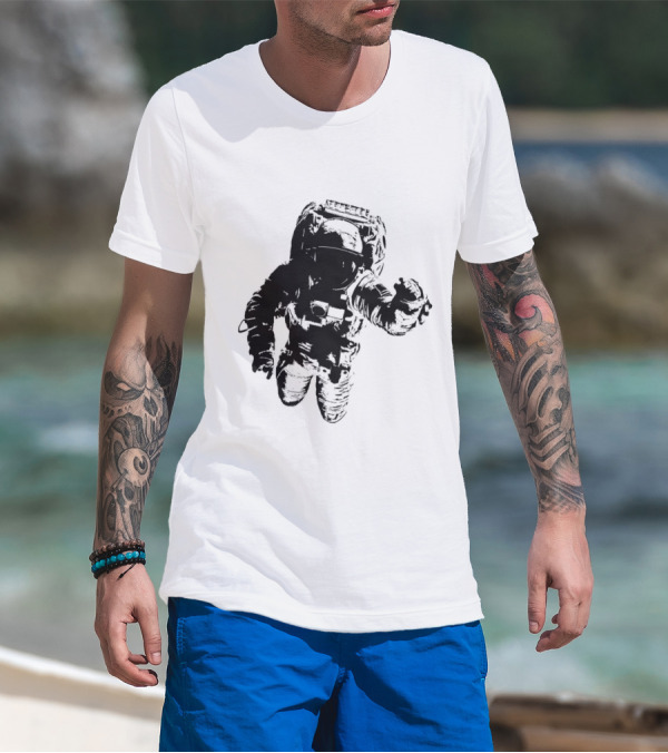 Astronomer Floating Astronaut Black T-Shirt