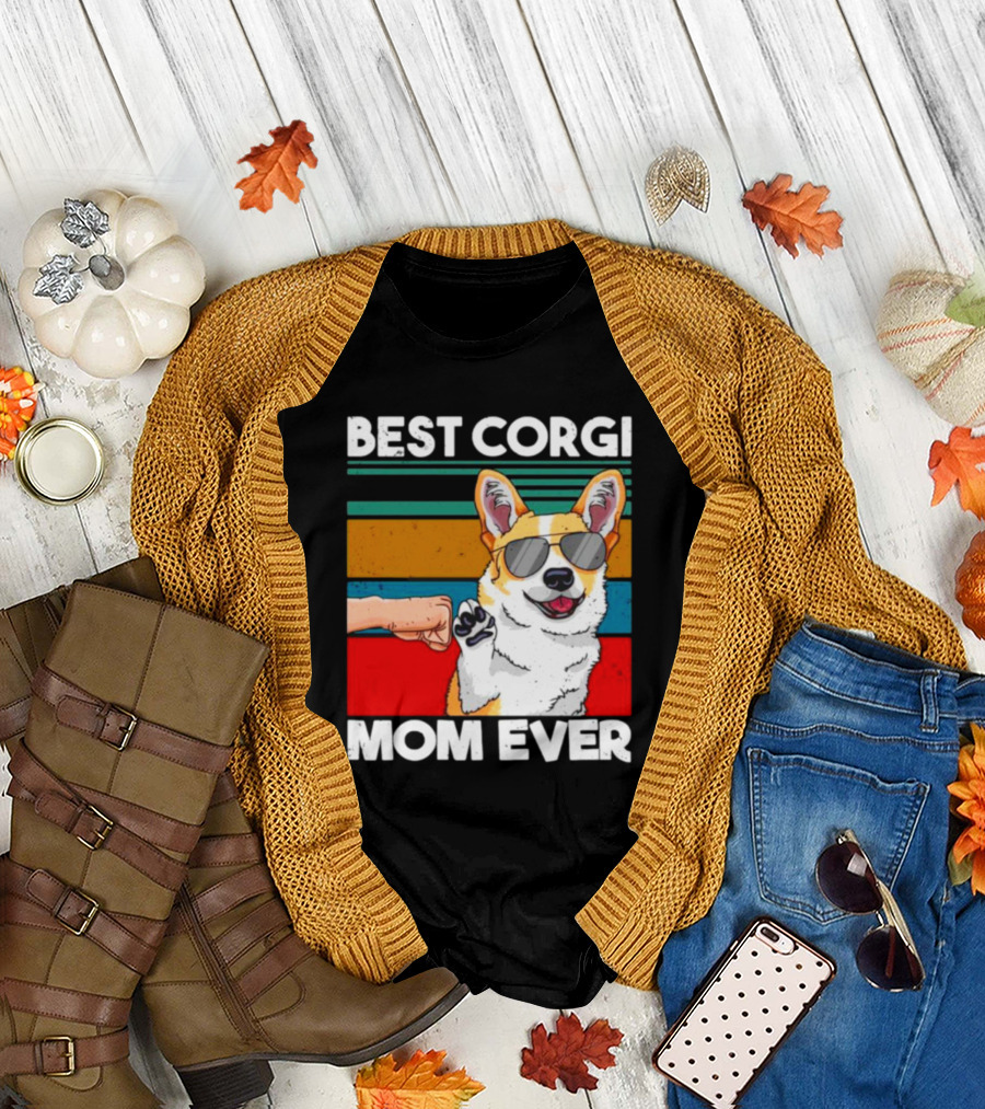 Best Corgi Mom Ever Dog Mom Fist Bump T-Shirt