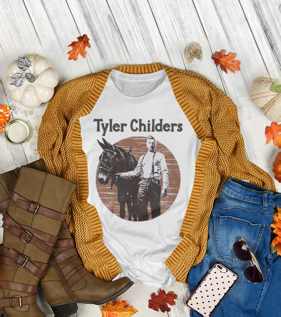 Tyler Childers Vintage Man with Mule Brown Circle T-Shirt