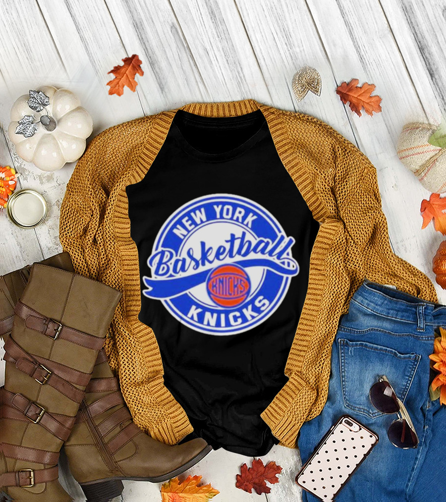 New York Knicks Basketball Circle T-Shirt