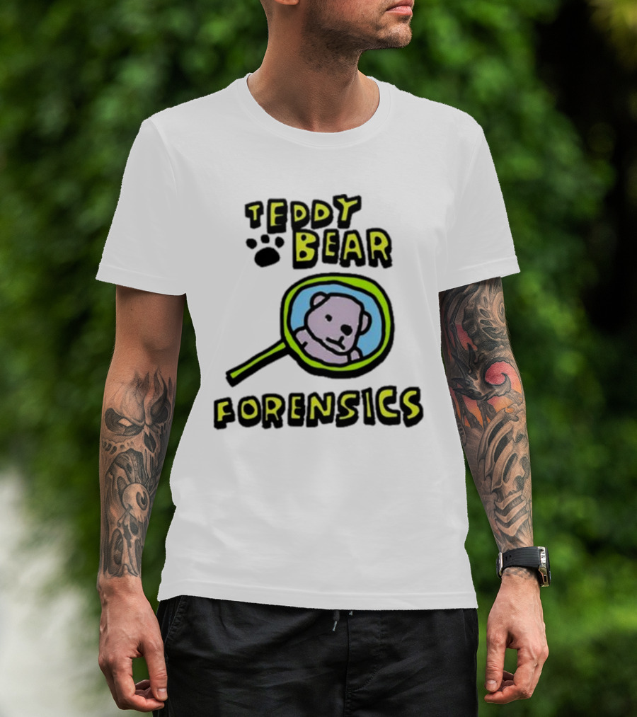 Teddy Bear Forensics Bear With Magnifying Glass T-Shirt