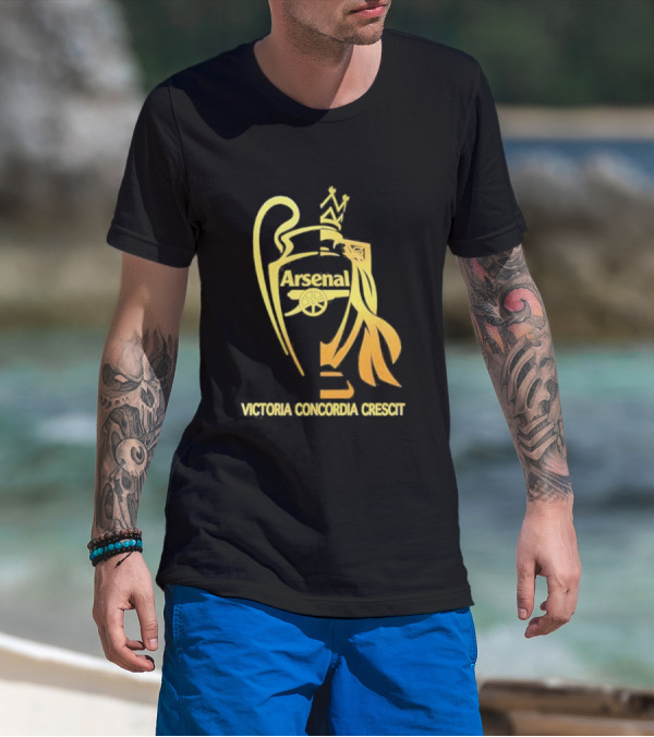 Arsenal Victoria Concordia Crescit Emblem Cup T-Shirt