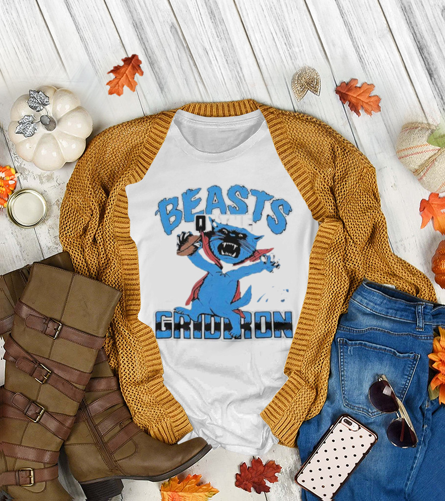 Carolina Panthers Beasts Of The Gridiron Football Feline Roaring With Ball T-Shirt