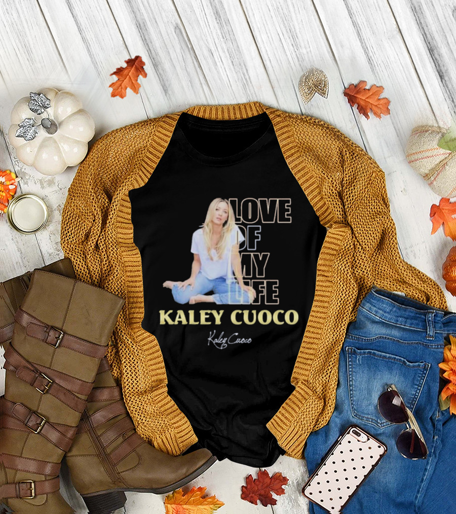 Kaley Cuoco Love of My Life Sitting Casual Jeans Pose T-Shirt