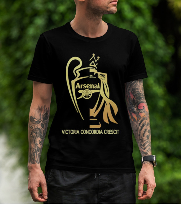 Arsenal Victoria Concordia Crescit Trophy T-Shirt