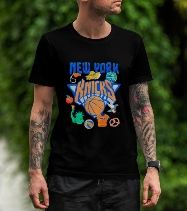 New York Knicks NBA Basketball Claymation NYC Statue Liberty Apple Pizza Taxi Pretzel Pigeon T-Shirt