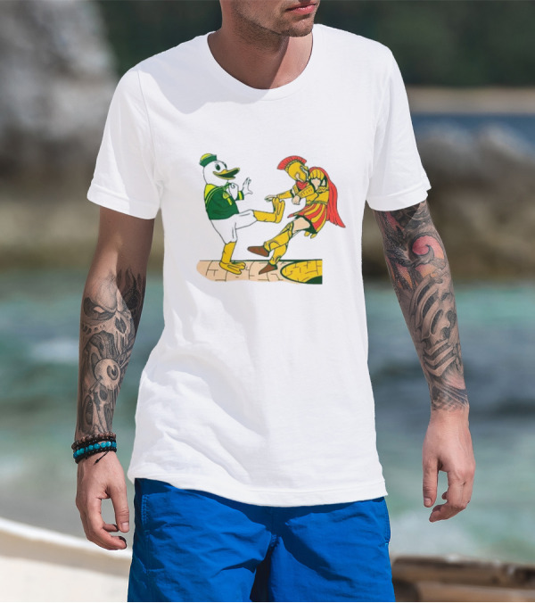 USC Trojans Versus Oregon Ducks Kick Scene T-Shirt
